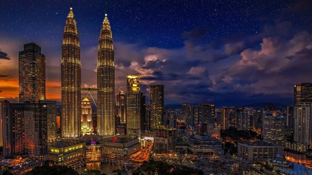 The Petronas Towers at night