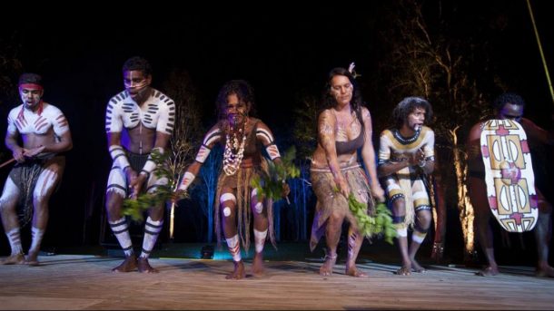 Nightime fire dance show at Tjapukai Park