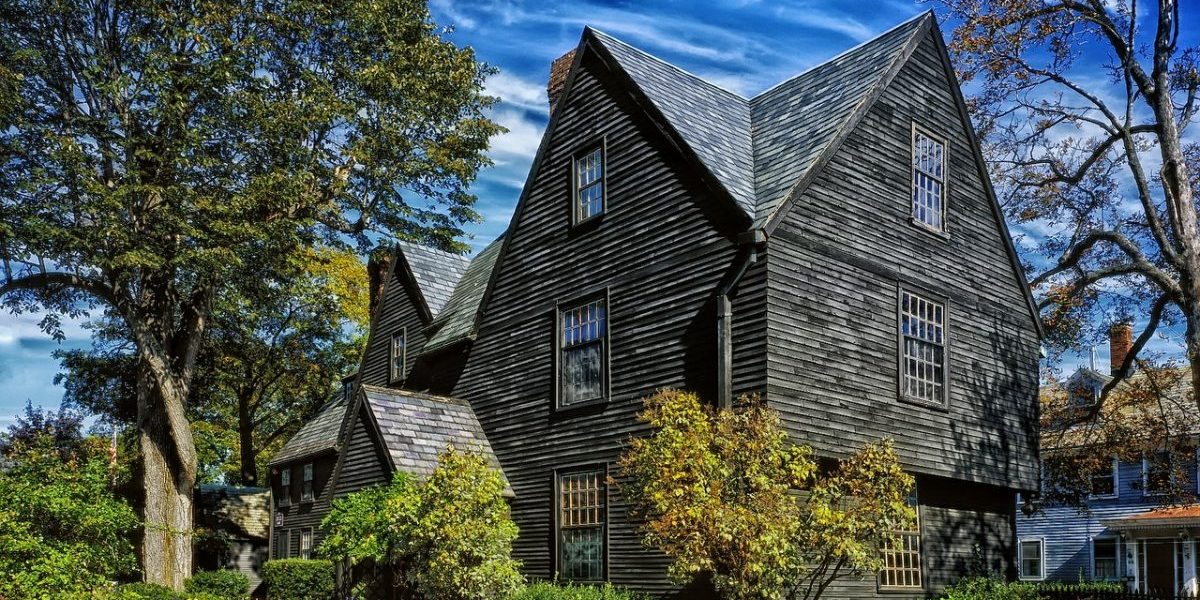 Salem, Massachusetts - Travel Inspiration | Inspire Flyer